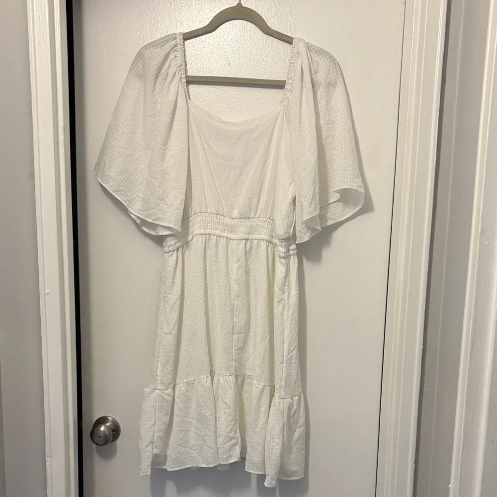 White Short Sleeve Mini Dress - Picture 3 of 3